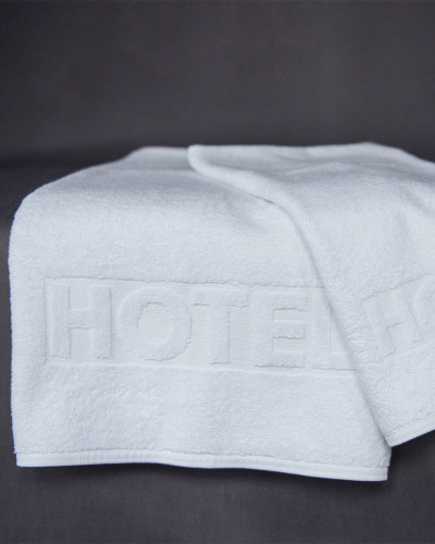 Ręczniki do hotelu z napisem HOTEL 500g/m2 wysoka jakość przędza 20/2