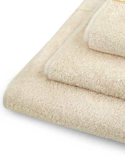 Gruby bawełniany ręcznik frotte Velvet 520g/m2 beż 3 rozmiary